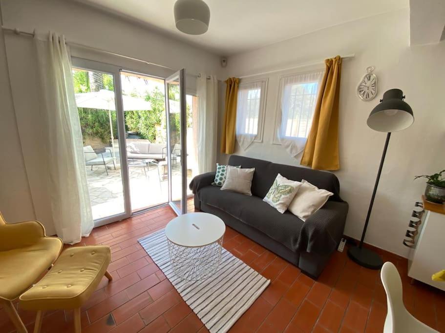 Simone, Appartement Maison, Quartier Calme, Grande Terrasse, Spa, Barbecue, 2 Chambres Fréjus Eksteriør billede