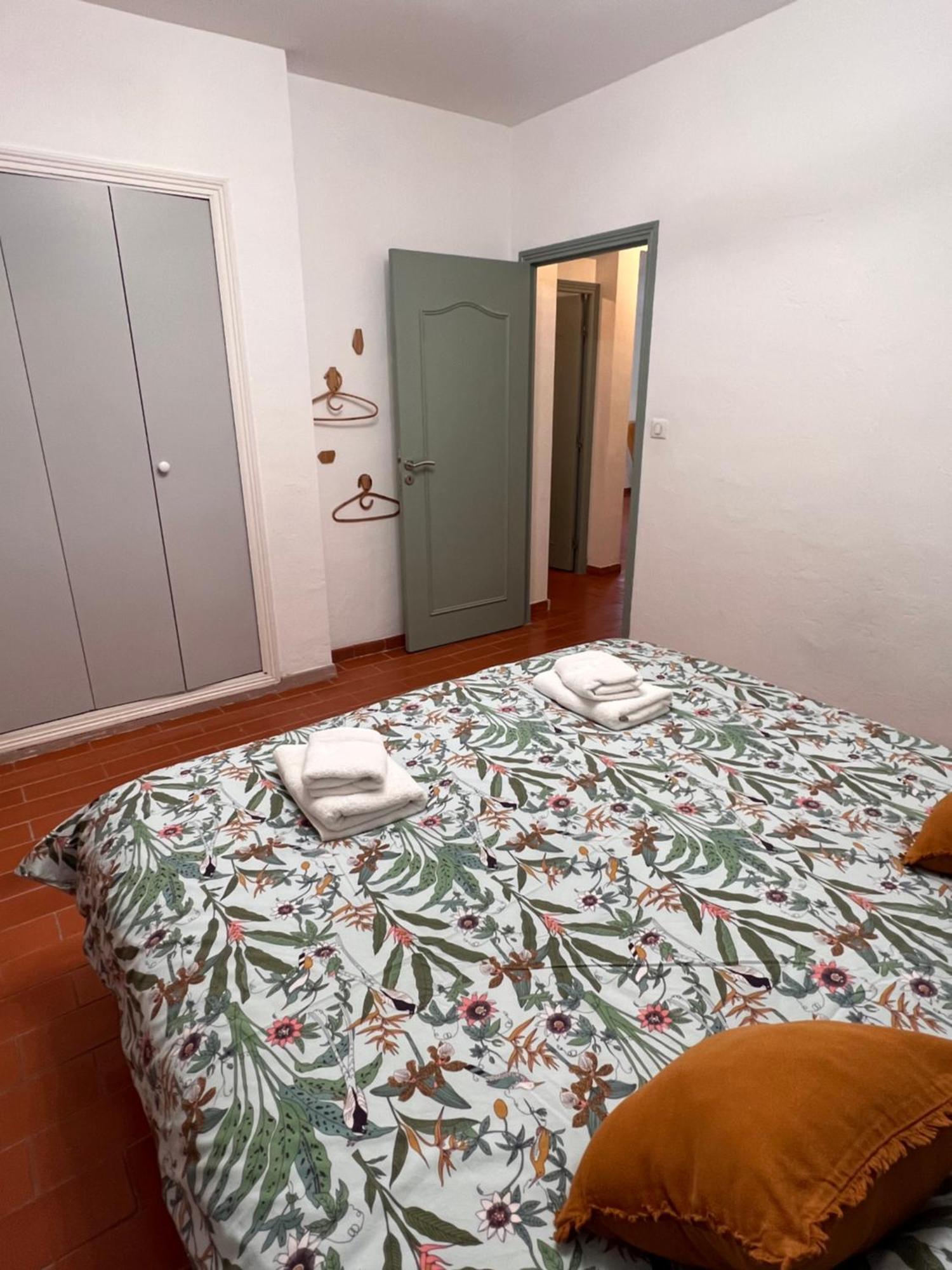 Simone, Appartement Maison, Quartier Calme, Grande Terrasse, Spa, Barbecue, 2 Chambres Fréjus Eksteriør billede